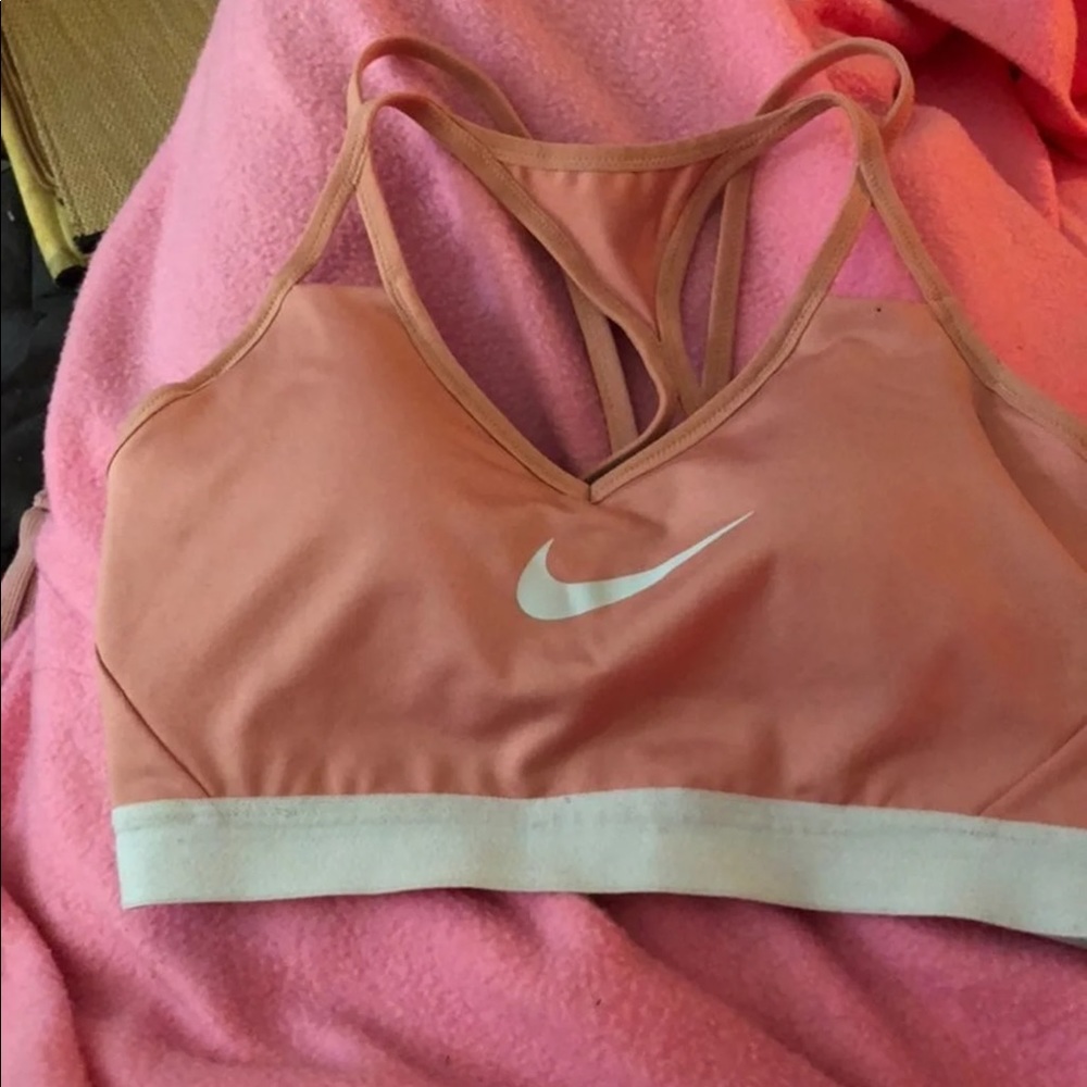 Nike sports bra medium